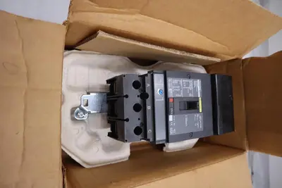 SQUARE D Circuit Breaker  JJA36175 NEW IN BOX STOCK H410