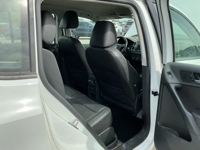 USED 2016 VOLKSWAGEN TIGUAN