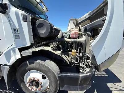 Used 2011 VOLVO VNL64T300 Conventional trucks California US | Ben Kaplan Equipment #1250886
