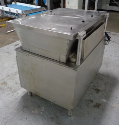 Used CLEVELAND _UNKNOWN_ Braising Pans California US | BakeryEquipment.com #1554736