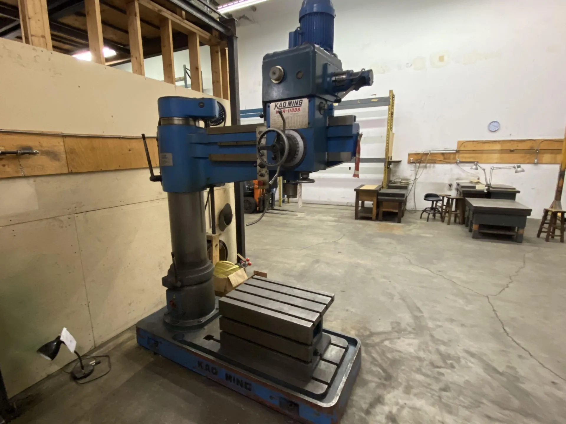 KAO Ming KMR 1100S Radial Drill