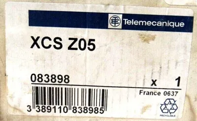 NEW TELEMECANIQUE XCSZ05 SAFETY INTERLOCK