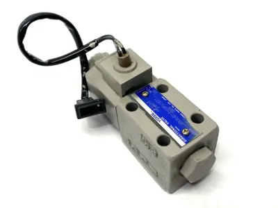 USED YUKEN SOLENOID DIRECTIONAL CONTROL VALVE 3-POSITION