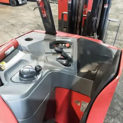 USED 2021 RAYMOND 425-C40QM