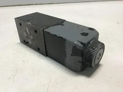 USED VICKERS DG4V-3-22A-M-U-HL7-60