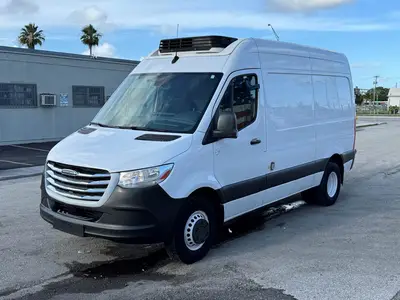 Used 2019 FREIGHTLINER SPRINTER 3500 Tractors & Trailers Florida US | Truck and Van Outlet #1506260