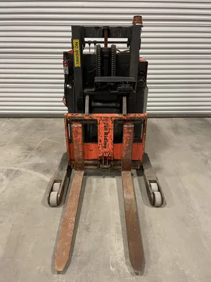 Raymond 20R30TN Ride-On Electric Reach Order Picker Stacker Forklift 24V 3000lb