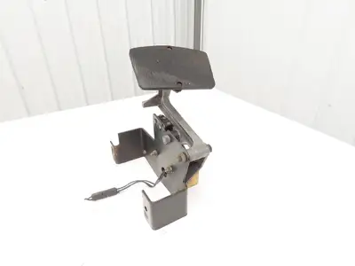 Yale Forklift Throttle Accelerator Pedal Bracket & Potentiometer Off ERC080HD