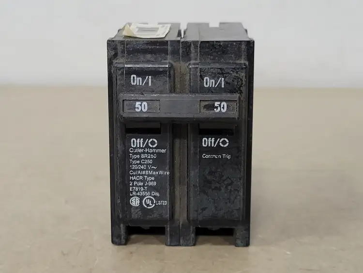 Used CUTLER-HAMMER BR250 Switchgears British Columbia CA | Lenmark #239306