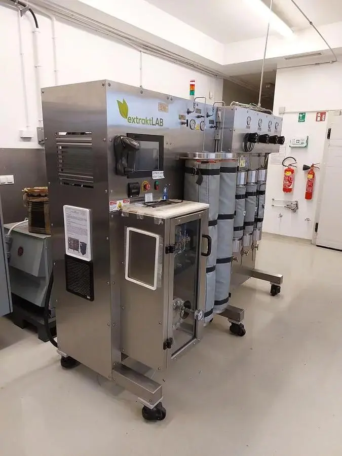 USED EXTRAKTLAB E 140