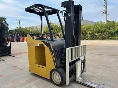 Used 2022 YALE ESC035AD 3-Wheel Stand up Electric Counterbalance Forklifts Illinois US | Somerset Equipment Sales #1546183