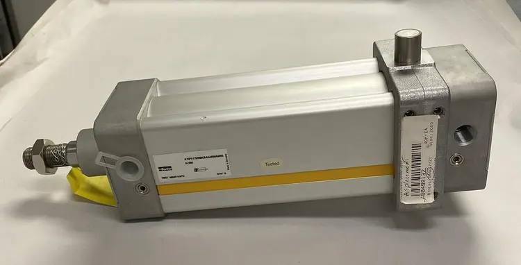New | in-Stock PARKER A15P0170/000CAAAA0S0A0000 Pneumatic Cylinders Ohio US | Surplus Asset Holdings #1225861