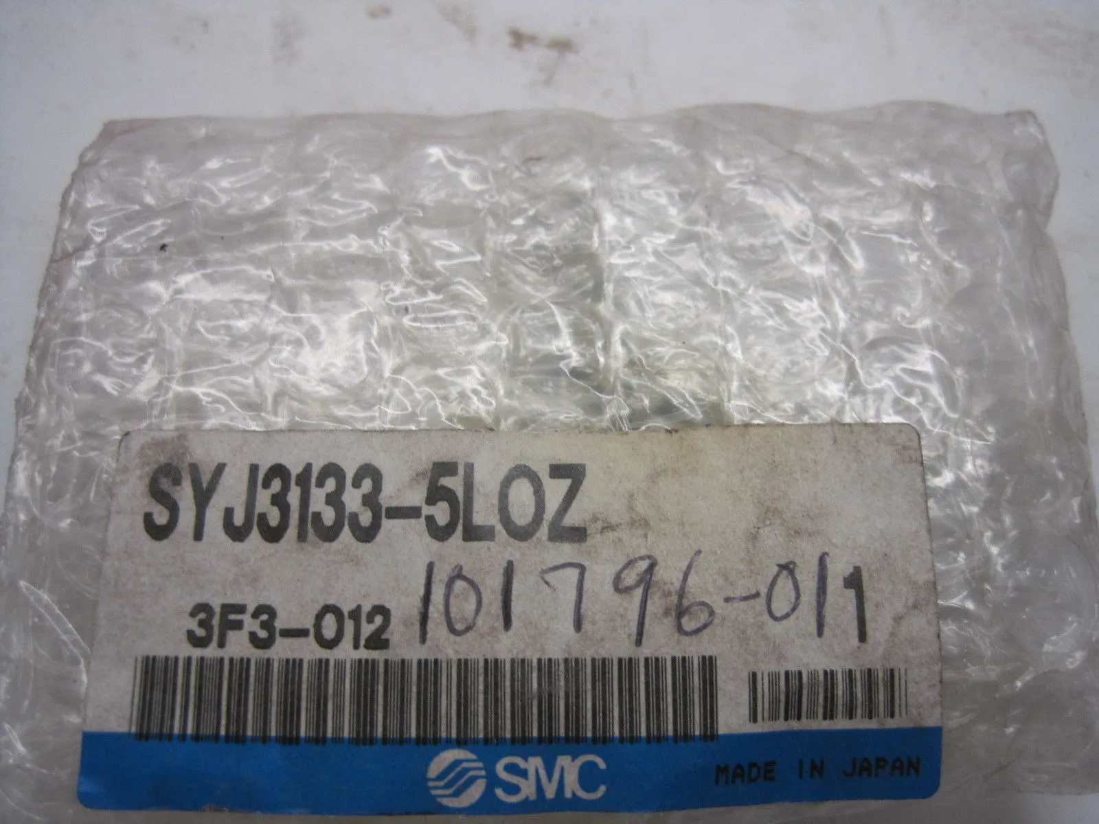 NEW SMC SYJ3133-5LOZ VALVE SYJ31335LOZ