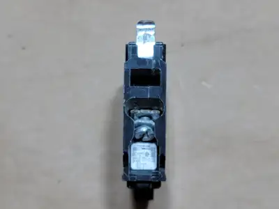 USED SQUARE D DP-4075