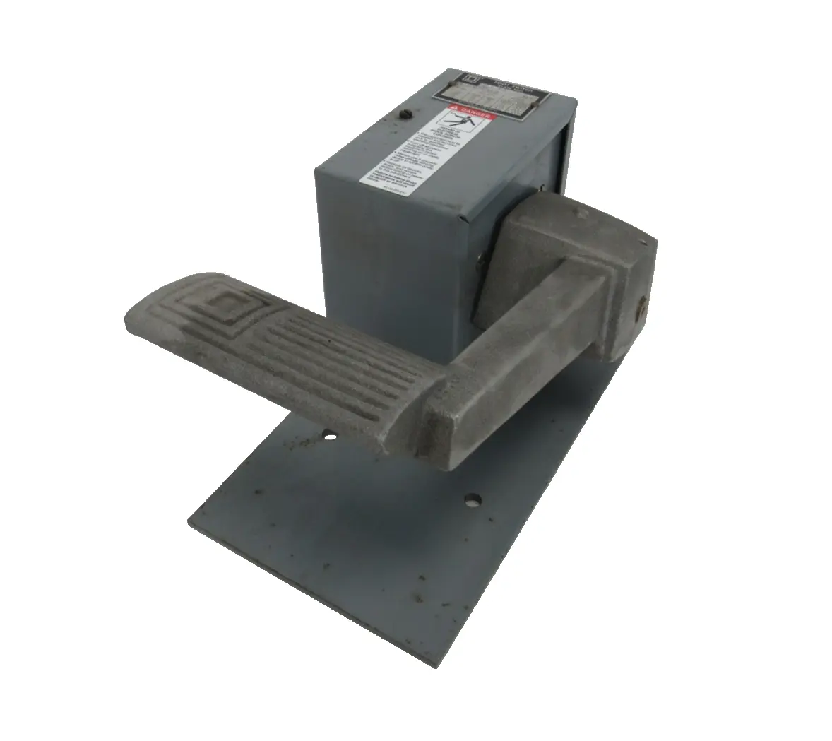 NEW SQUARE D 9002-AT4 FOOT SWITCH 9002AT4