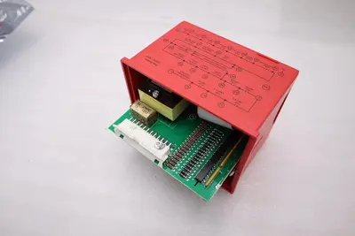 FIREYE BURNER LOGIX TYPE YZ300 INTERLOCK ANNUNCIATOR 120V 50/60HZ STOCK 3098CC