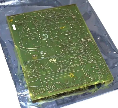 NEW GE FANUC 44B399210-001 PC BOARD 44B399210001
