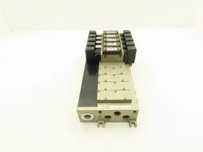SMC NVV5FS3-01T-101  10-Station Pneumatic Solenoid Valve Manifold NVFS3300-5FZ