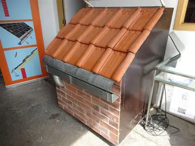 USED TECNOMA ROLLFORMING FOR UNIQUE NEW GUTTER CONCEPT
