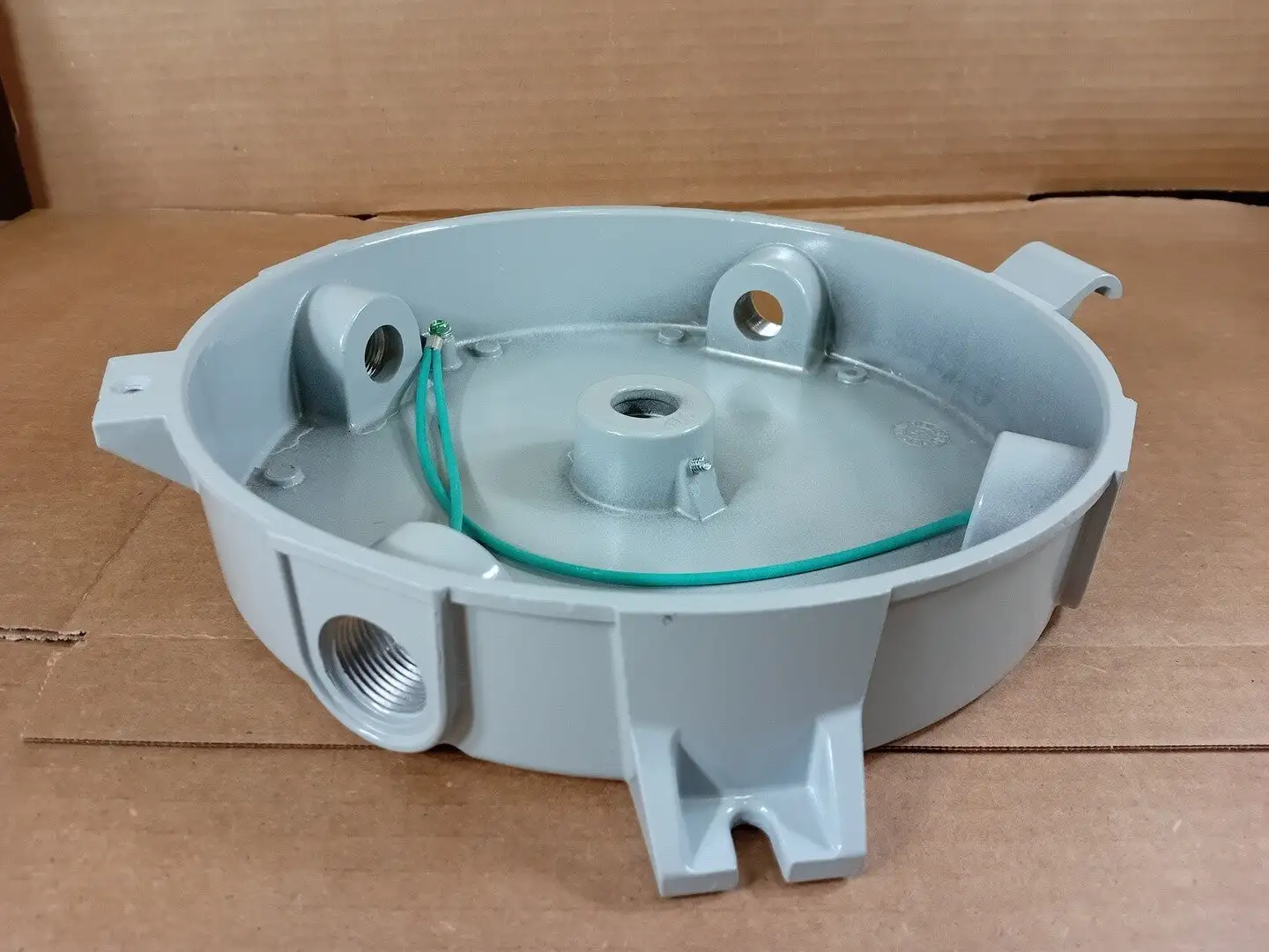 NEW EATON CM2