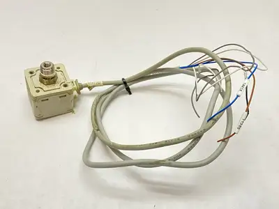 ISE40A-N01-T | SMC  Pneumatic Pressure Switch -  For parts or not working