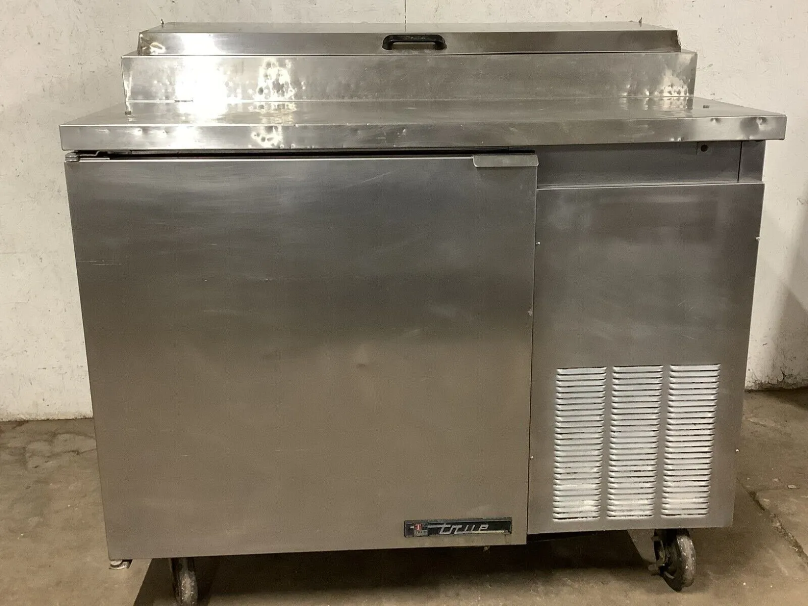 152-0407 True TPP-44 Sandwich Pizza Prep Table