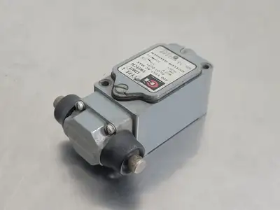 USED CUTLER-HAMMER 10316H294B