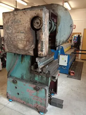 Used 1981 SMERAL LEN 25 P C-Frame Presses CZ | Amaron s.r.o. #1066457