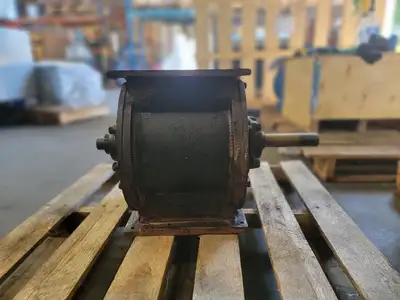 Rotary Airlock Valve Feeder, Cast Iron, Square Inlet, Chain Drive - Serial 11852