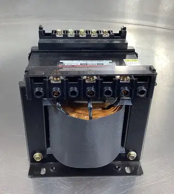 Aihara NYS21-1K 1KVA 50/60Hz Transformer Pri. 210-230V Sec. 100-110V 4E