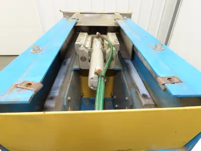 Hytrol Conveyor Pneumatic Box Pusher Sorter 8" Stroke 4x16" Kicker Plate