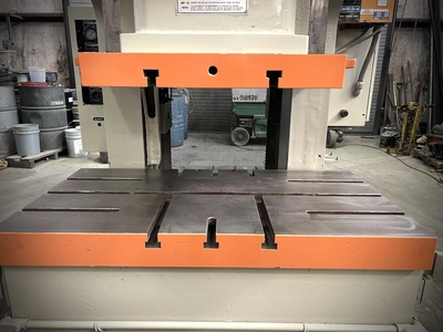 USED 1990 STAMTEC STAMTEC G1-110-S PRESS