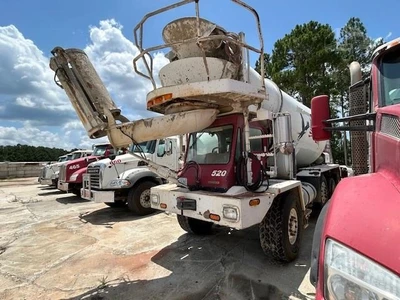 Used 2017 OSHKOSH S2346 Cement Mixers Florida US | Big D Heavy Equipment #1557020