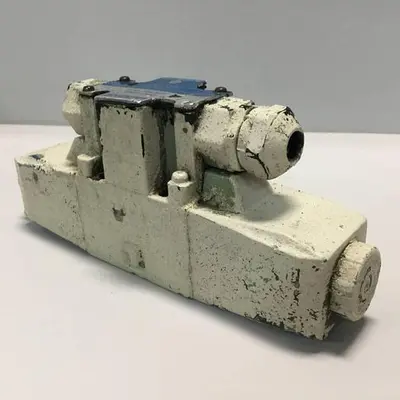USED VICKERS DG4V36CMP7H750JA100