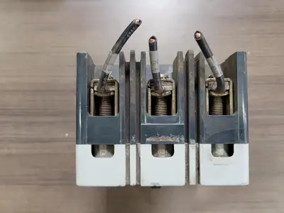 USED CUTLER-HAMMER HMCP015E0S