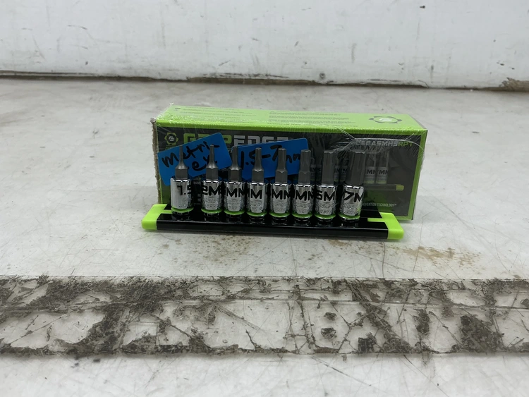 Used GRIPEDGE _UNKNOWN_ Tool Bits Michigan US | Miedema Asset Management Group #1186955