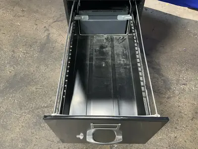 Used PREMIER _UNKNOWN_ Cabinets Ohio US | HGR 24 #1518055
