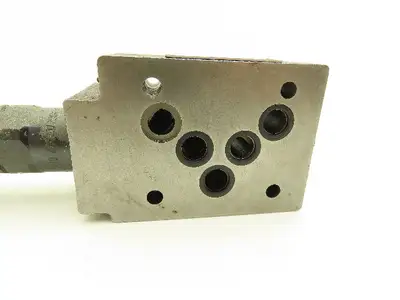 Rexroth ZDR10VP4-20/200YM Hydraulic Pressure Relief Valve 2900 PSI