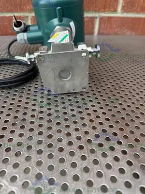 USED YOKOGAWA ADMAG AXF 010C MAGNETIC FLOWMETER W/ 1/2" SANITARY FITTING
