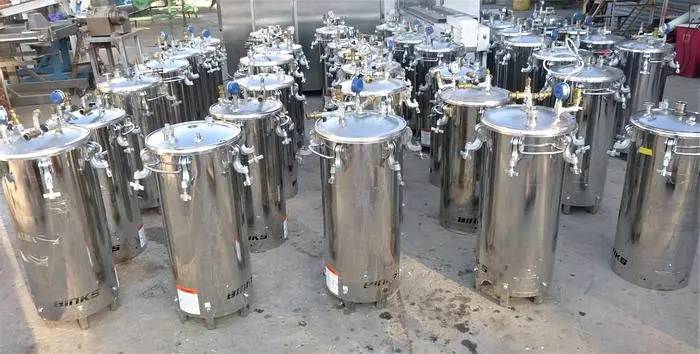 Used BINKS 1430-4134 Stainless Steel Tanks California US | Machinery & Equipment #138483