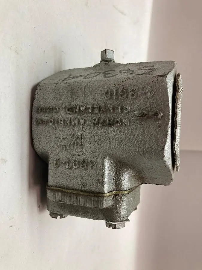 USED NORTH AMERICAN MFG CO 8697-3