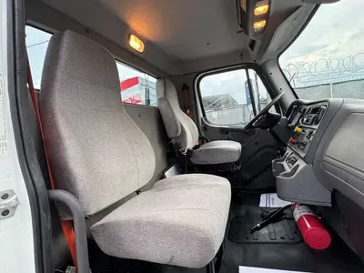 Used 2019 FREIGHTLINER M2 Carhaulers Florida US | Truck and Van Outlet #1509219