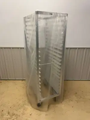 Used Metro Used Metro RD3N 20 Pan End Load Bun / Sheet Pan Rack on Casters Racks/Shelving Illinois US | Falcon Restaurant Supply #1375092