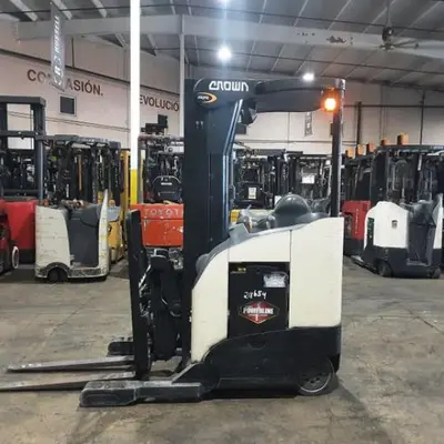 USED 2016 CROWN RR5725-45