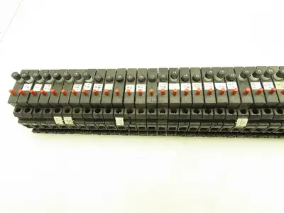 Allen Bradley 1492-GH015 Din Rail 1.5A Circuit Breaker Ser B 250V Lot of 42