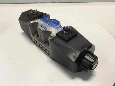 USED TOKIMEC DG4V-5-2C-M-U7L-H-7-40