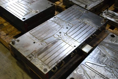 Multi-Garment Hanger mold