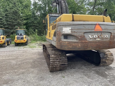 Used 2006 VOLVO EC330B LC Excavators Michigan US | Miedema Asset Management Group #1404052