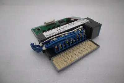 Allen Bradley 1746-OV16 /C SLC 500 16-Point Digital Output Module STOCK K-676-C