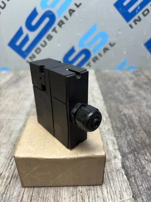 Schmersal AZM 170SK-02/01ZKA Electrical/PLC/Automation | ESS Industrial Equipment Sales (3)